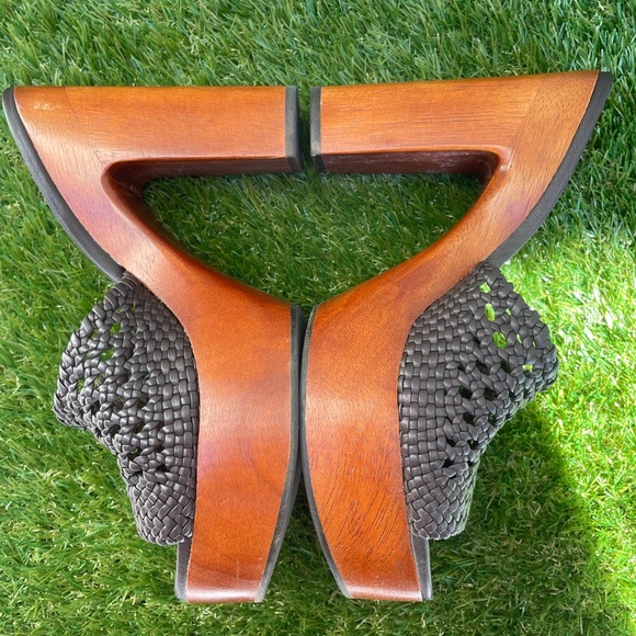 Veronica Beard | Guadalupe Platform Sandal | Size 8 | Brown - Picture 7 of 13